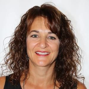 Meet your Posher, Stacy-beth